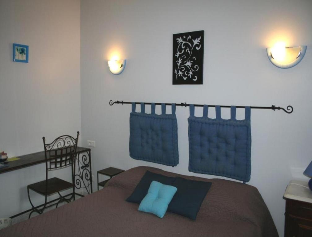 Auberge du Château Margon  Chambre photo