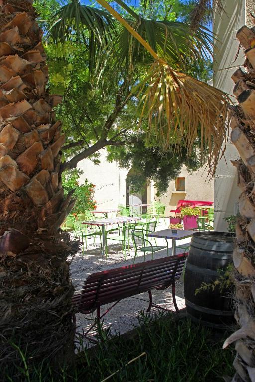 Auberge du Château Margon  Extérieur photo