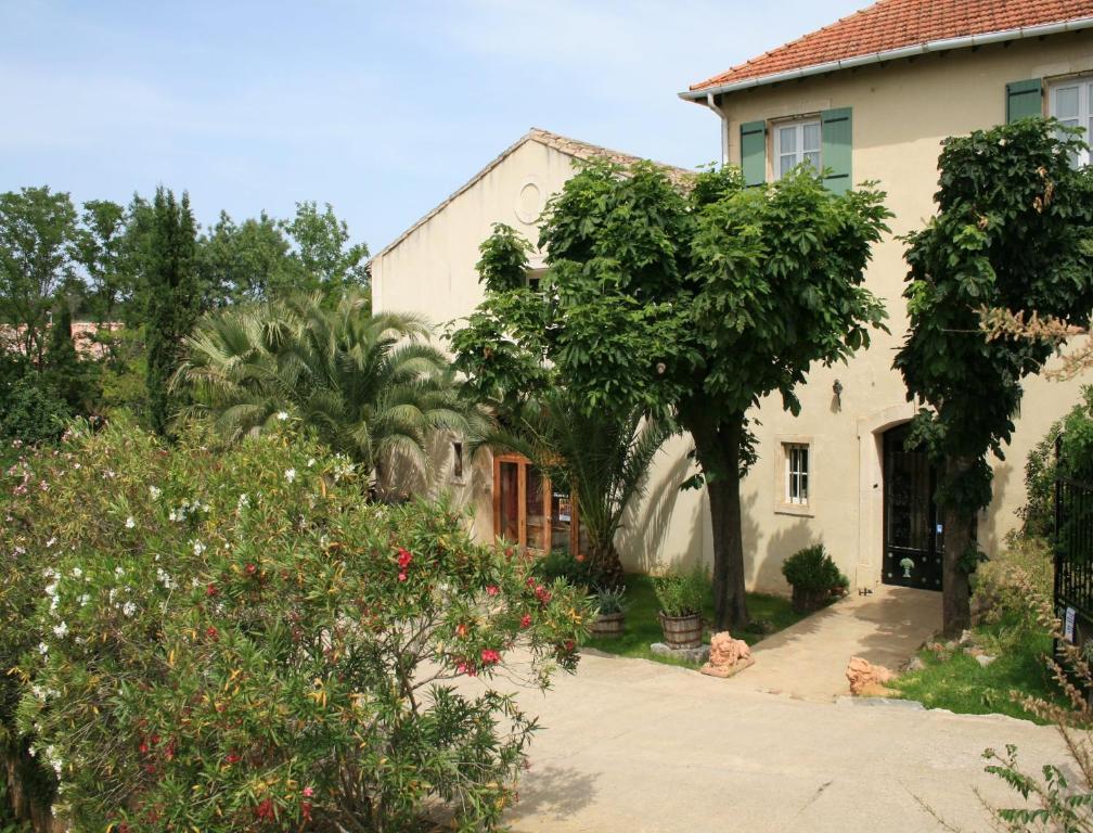 Auberge du Château Margon  Extérieur photo