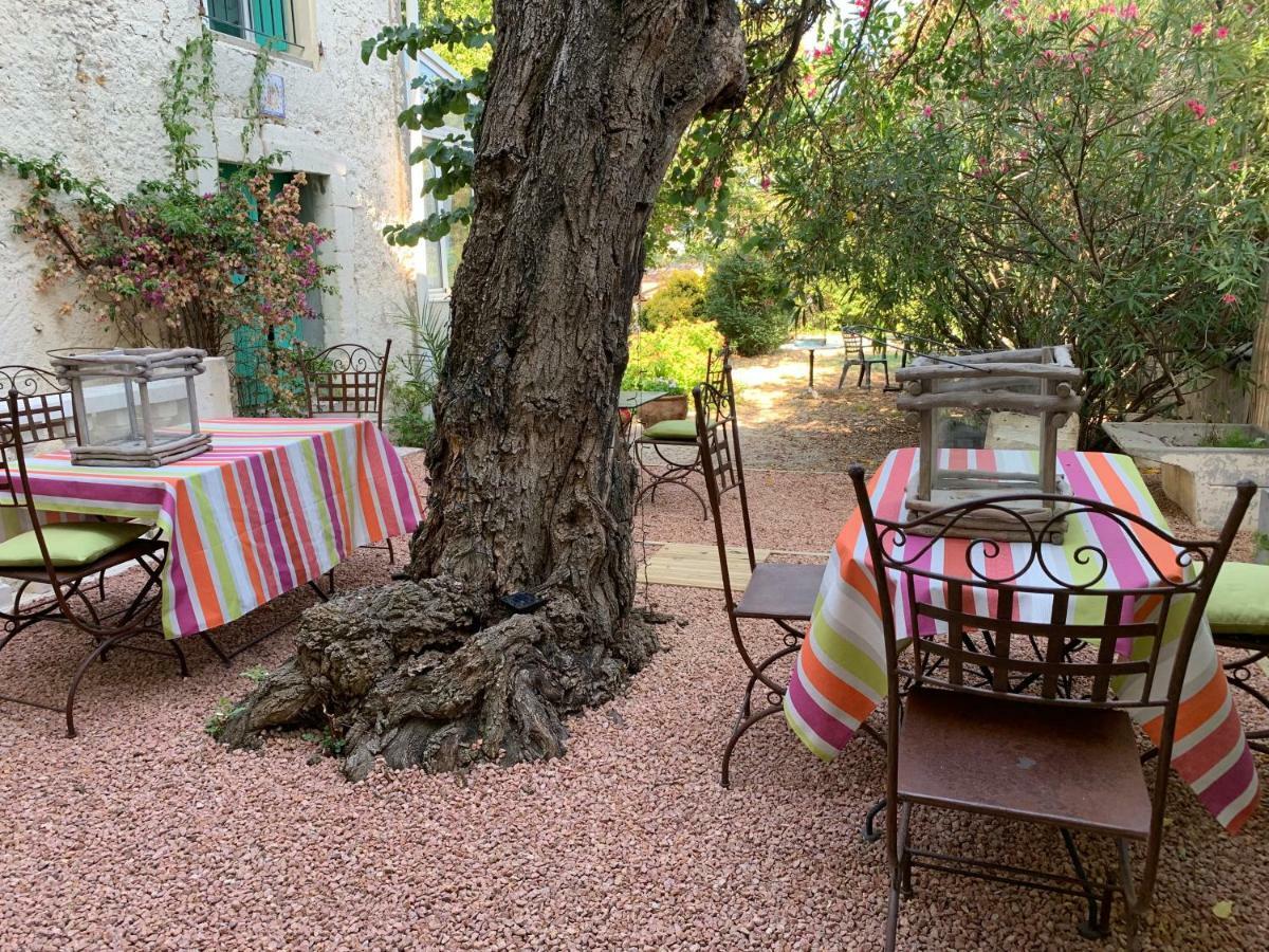Auberge du Château Margon  Extérieur photo